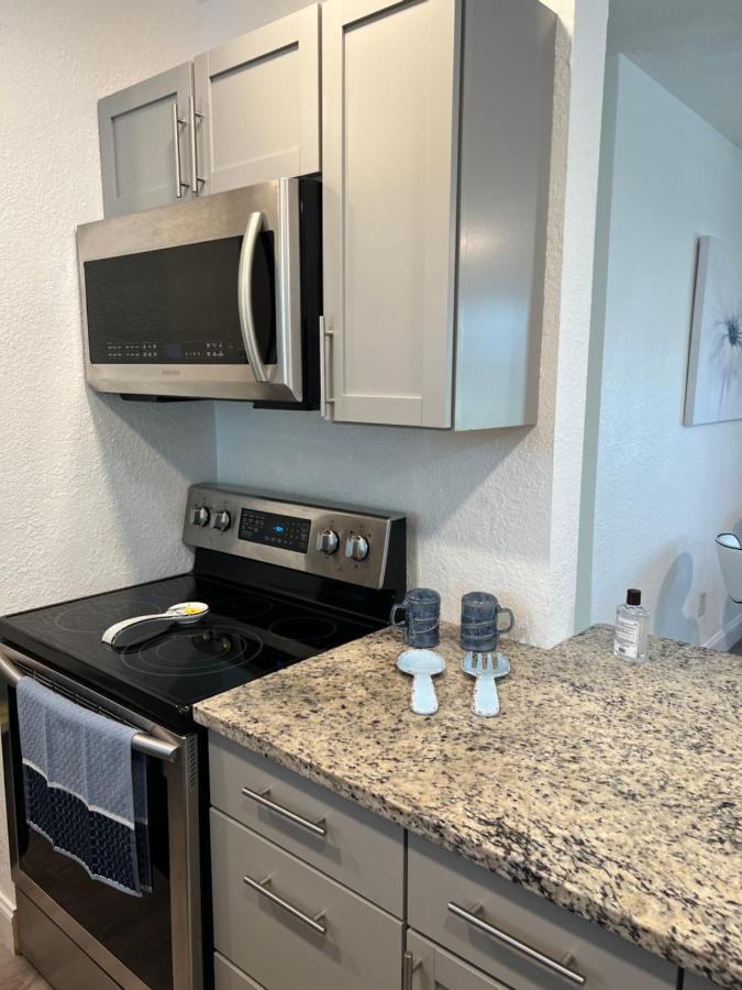 Hostal Beach Vacation Mode Bradenton Dış mekan fotoğraf